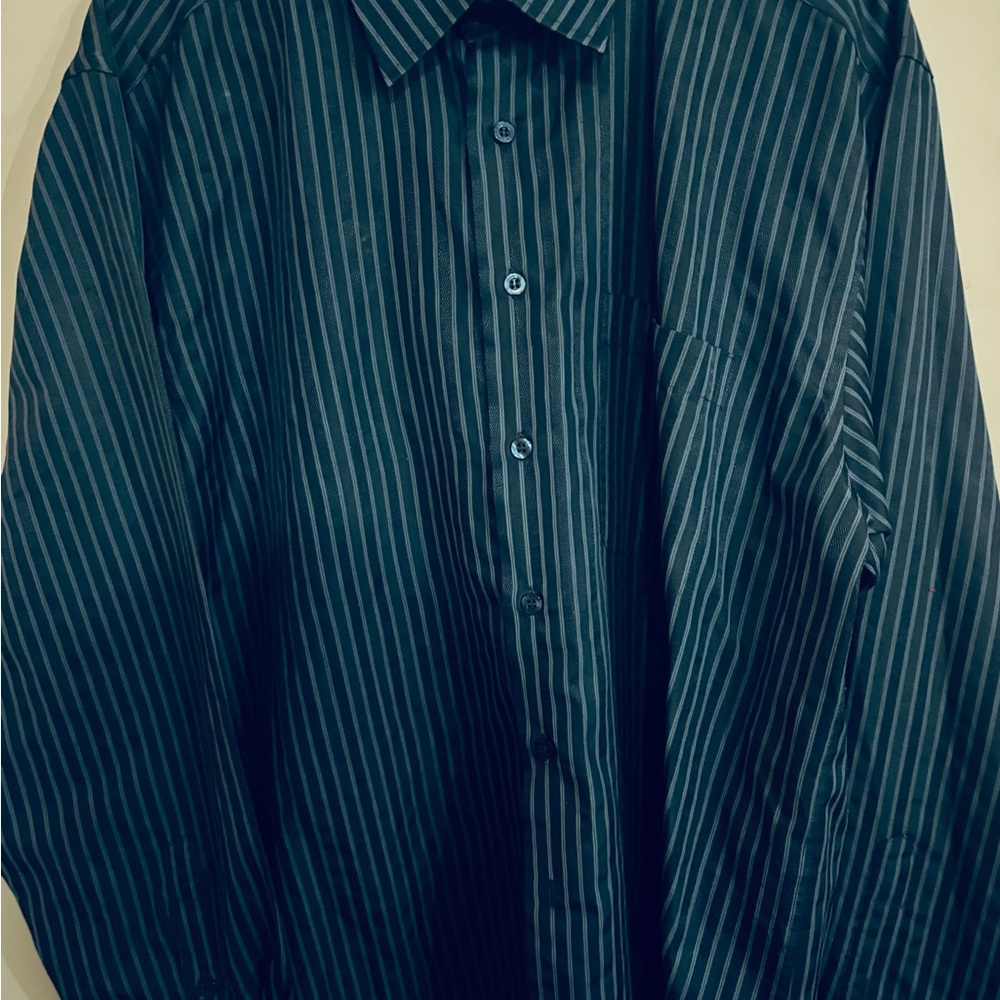 Louies Berry Black and Gray Striped Dress Shirt
